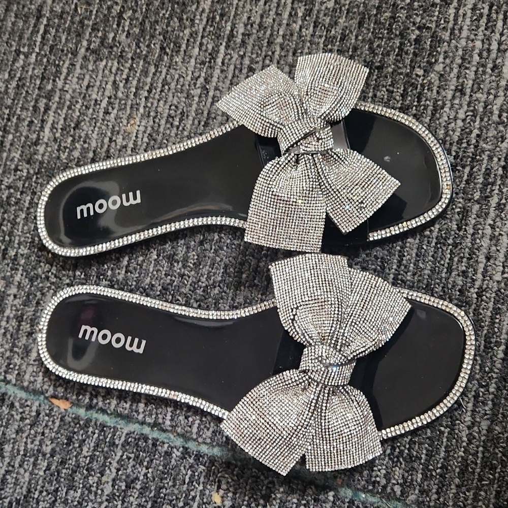 Rhinestone black flip flops size 37